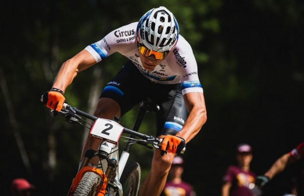 Qual é o tamanho adequado do guidão para Mountain Bike