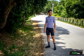 Probamos el maillot Evade Pro Base y el culotte Team Bib Evo de Maap: alta costura ciclista
