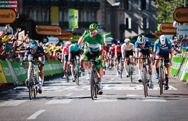 Cavendish wins and equals Eddy Merckx