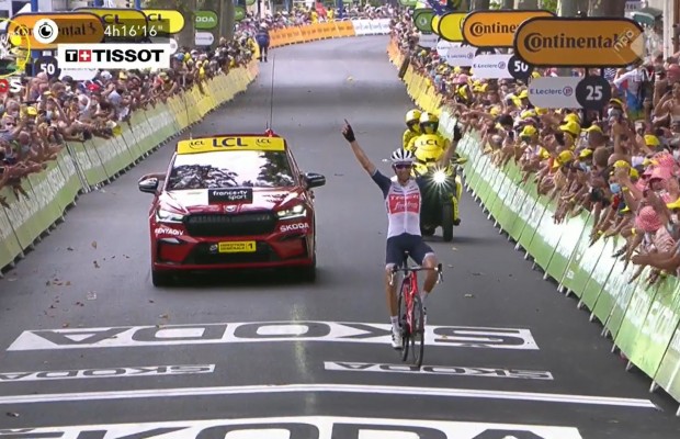 Gran victoria de Mollema en la calma previa a la tempestad de mañana