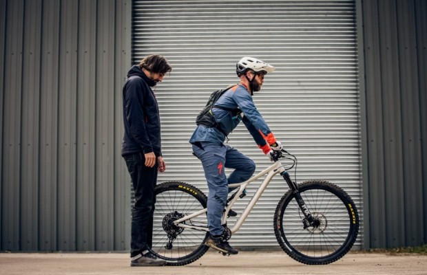 Ajustar bem as suspensões pode torná-lo um ciclista melhor