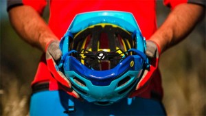 cascos-mips-suben-precio/