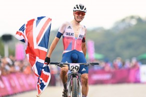 JJOO Tokyo 2020 MTB: David Valero remonta lo imposible y consigue el bronce, Tom Pidcock gana el oro