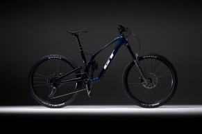 gt-force-carbon-2022/