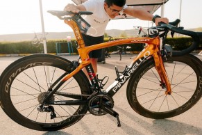 pinarello-dogma-f-carapaz/