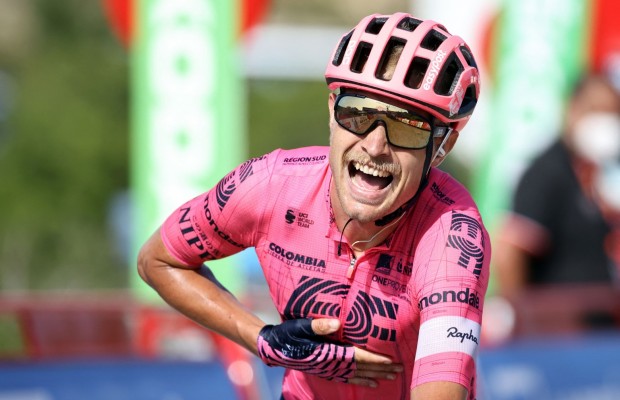 Nielsen wins in a big way and Roglic is back in the red jersey