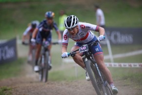 Sina Frei gana al sprint el primer Campeonato del Mundo de Short Track