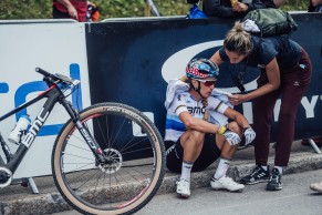 Pauline Ferrand Prevot se retira de Lenzerheide e termina sua temporada: "Sinto-me muito cansada, mental e fisicamente"