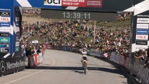 Evie Richards dynamites to win the 2021 XCO World Cup in Lenzerheide