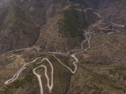 Mattia De Marchi doesn't stop and wins Badlands 2021 in 45h 54m