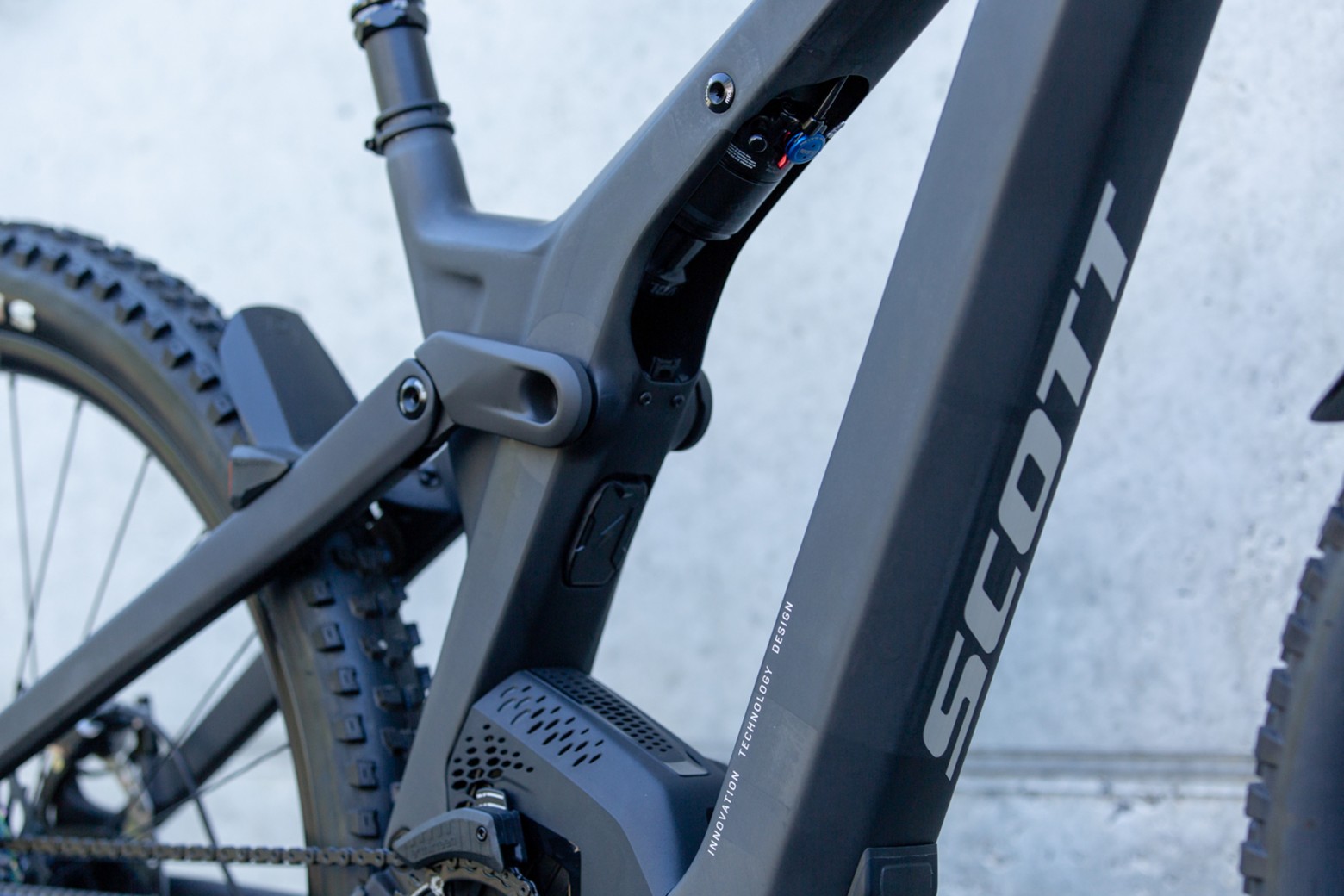 New SCOTT Patron eRIDE: hidden shock, maximum integration and the ...