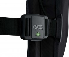 EVOC presenta una mochila ciclista con airbag incorporado