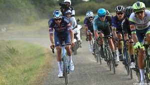 Van der Poel wins on the road after more than a month without competing