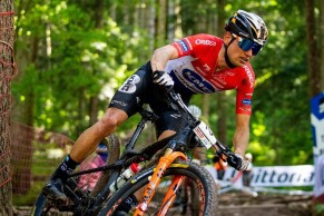 Milan Vader e Anne Tauber sagram-se campeões do XCO da Holanda
