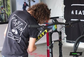 Nino Schurter uses SRAM prototype brakes in the Snowshoe World Cup