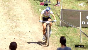 Evie Richards lo gana todo en Snowshoe y se lleva la última Copa del Mundo XCO de 2021