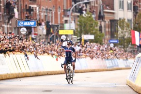 Exhibición de Alaphilippe para revalidar el título de Campeón del Mundo en Flandes