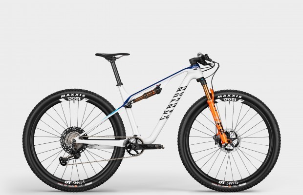 Canyon Lux e Exceed 2022: novas montagens e cores