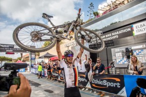 Andreas Seewald and Mona Mitterwallner are crowned 2021 XCM World Champions