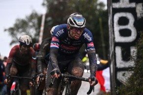 Sonny Colbrelli vence um Paris Roubaix histórico