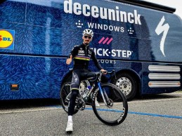 New S-Works Tarmac SL7 World Champion edition for Alaphillippe