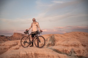 LOOK y Restrap presentan esta exclusiva 765 GRAVEL RS en edición limitada