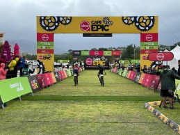 Hans Becking and José Días are once again the fastest and win stage 5 of the Cape Epic 2021
