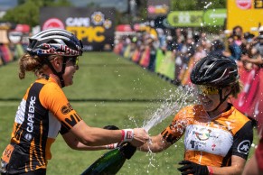 Sarrou-Beers e Frei-Stigger vencem o Absa Cape Epic 2021