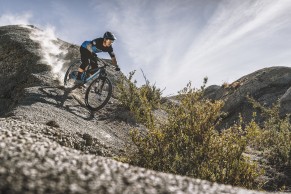 Mondraker Foxy Carbon 2022: more enduro than ever