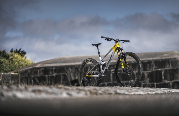 Mondraker Raze: o melhor do XC e Enduro em um novo modelo