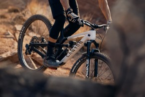 Braydon Bringhurst explota todo el potencial del nuevo RockShox Flight Attendant