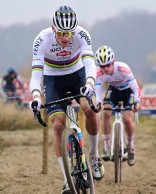 Van der Poel estreará sua temporada em dezembro e antes passará pela Espanha