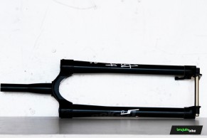 The first carbon MTB with 36" wheels