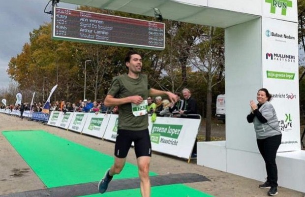 Tom Dumoulin também corre e sobe ao pódio em 10k com um ótimo tempo