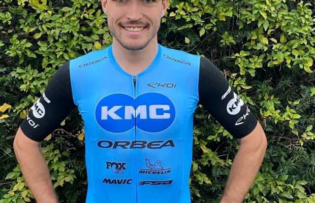 Sebastian Fini assina um ano para o KMC Orbea