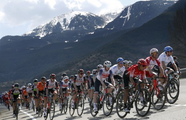 Um estudo confirma que ir na roda beneficia inclusive nas subidas