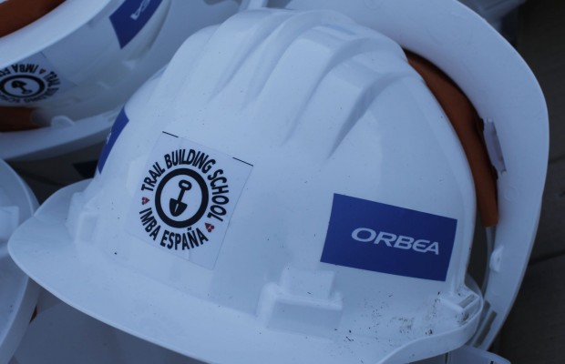 Orbea e IMBA se unen en el primer curso de diseño, construcción y mantenimiento de senderos