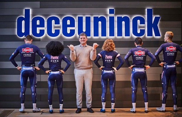 Deceuninck cambia de equipo y se une al Alpecin Fenix de Van der Poel