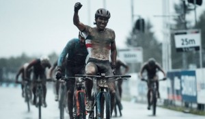 O mexicano Gerardo Ulloa assina pelo time Massi