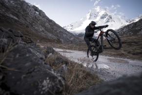 Nova MMR X-BOLT: tecnologia de ponta e total carbono