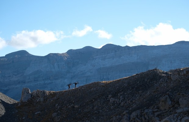 Ciclismo de alta montaña en los Pirineos, el último vídeo de Trail Tales es imprescindible