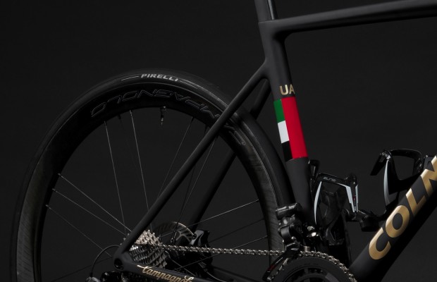 Tadej Pogacar vai usar pneus Pirelli nas próximas duas temporadas