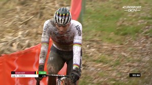 Van Aert dominates and wins the CX World Cup in Dendermonde against a Van der Poel who is lacking riding form