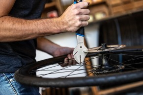 enderezar disco de freno bicicleta