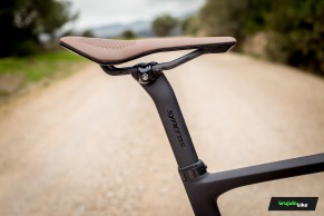 We test the Scott Addict Gravel Tuned: integration, speed and bikepacking all in one