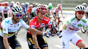 Idade e ciclismo profissional: cada vez ganham mais jovens e mais velhos