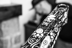 Edición especial Día de los Muertos para la Nukeproof de Sam Hill