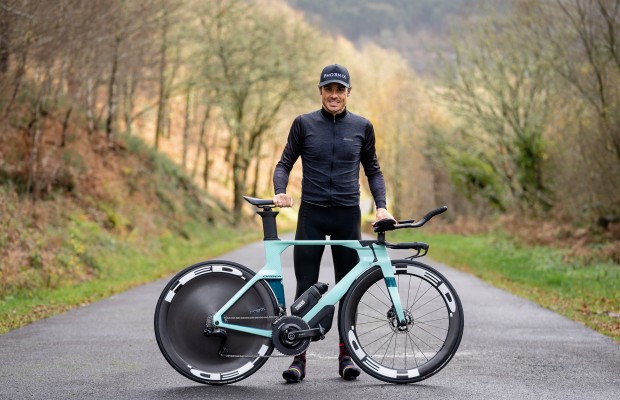 Javier Gómez Noya assina pela Orbea