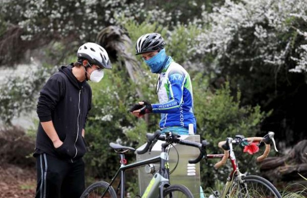 Recomendações para sair de bicicleta a partir de 2 de maio: distância de segurança, desinfetar a bicicleta...