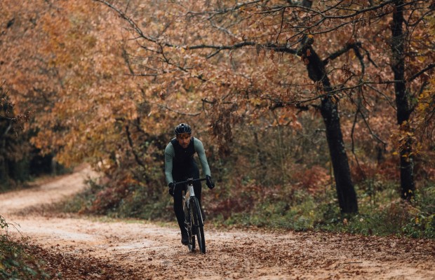 "O ciclismo profissional é violento, sair e me perder com a bicicleta gravel equilibra a balança": Forjado na solidão é o mais recente de Pachamama